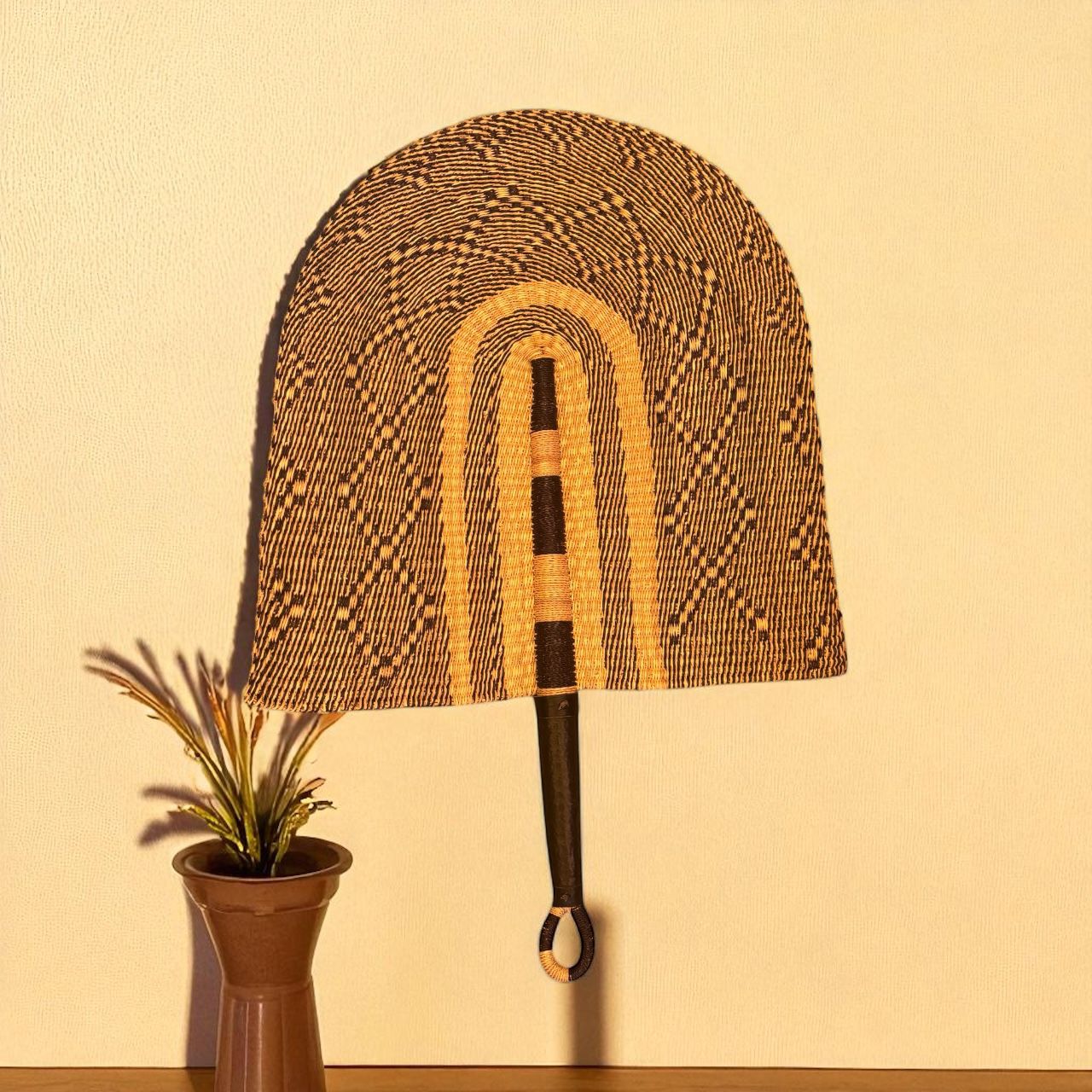 Pumzi Fans (Large) Black