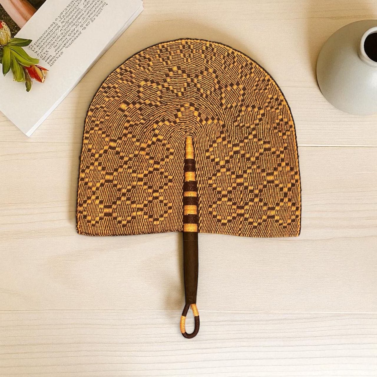 Pumzi Fans (Large) Black