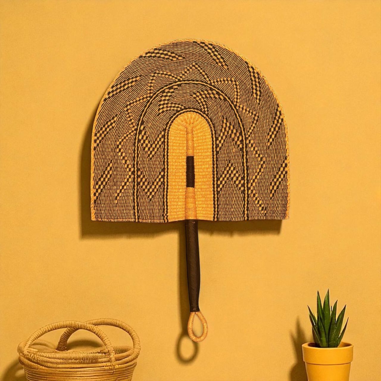 Pumzi Fans (Large) Black