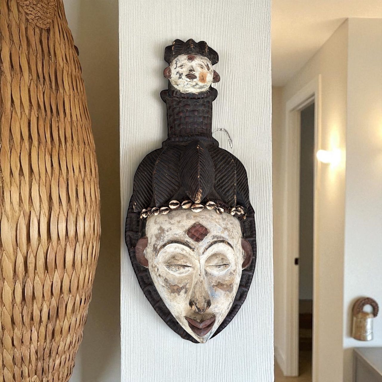 Mask Punu – White Serenity